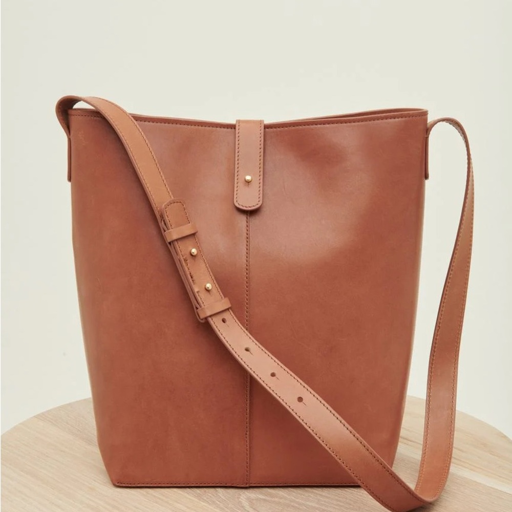 Jenni Kayne Brown Tote Bag Set with Minimalist Design